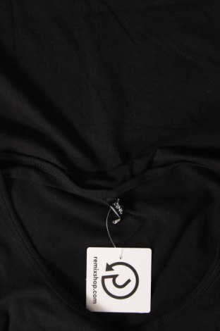 Γυναικείο t-shirt ONLY, Μέγεθος S, Χρώμα Μαύρο, Τιμή 13,92 €