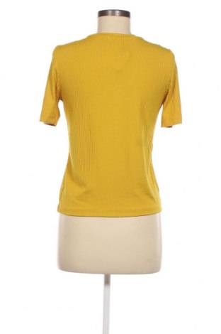 Дамска тениска Pieces, Размер XS, Цвят Жълт, Цена 10,00 лв.