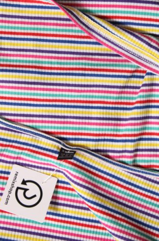 Γυναικείο t-shirt SHEIN, Μέγεθος M, Χρώμα Πολύχρωμο, Τιμή 6,27 €