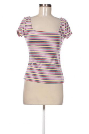 Дамска тениска SHEIN, Размер M, Цвят Многоцветен, Цена 13,00 лв.