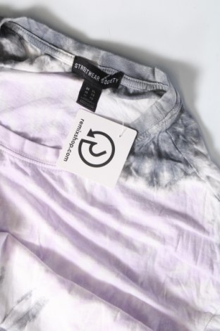 Γυναικείο t-shirt Streetwear Society, Μέγεθος XL, Χρώμα Πολύχρωμο, Τιμή 8,04 €