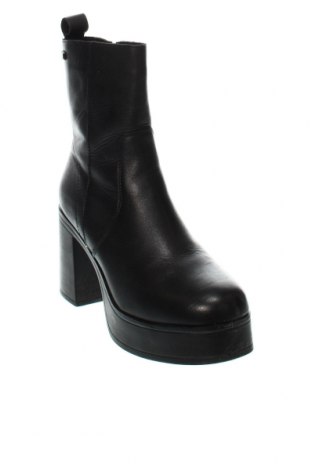 Dámské boty  MTNG, Velikost 38, Barva Černá, Cena  781,00 Kč