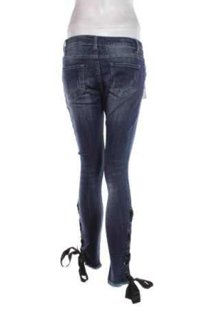Dámske džínsy , Veľkosť M, Farba Modrá, Cena  4,24 €