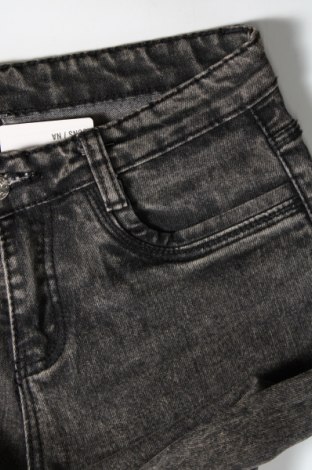 Dámske džínsy , Veľkosť M, Farba Sivá, Cena  1,60 €