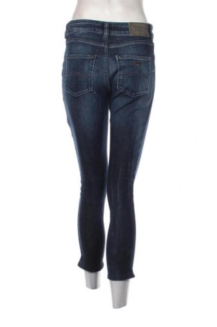 Дамски дънки Armani Jeans, Размер M, Цвят Син, Цена 194,22 лв.