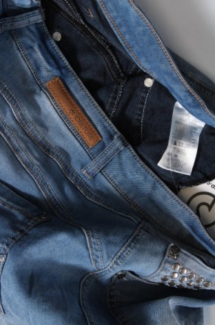 Damen Jeans Culture, Größe M, Farbe Blau, Preis 20,18 €