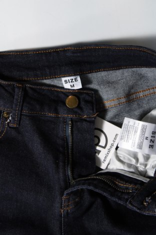 Дамски дънки Fashion Jeans, Размер M, Цвят Син, Цена 7,20 лв.