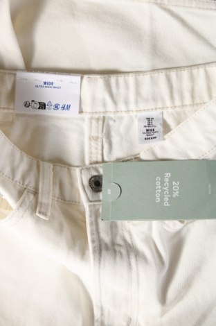 Dámske džínsy  H&M, Veľkosť M, Farba Biela, Cena  10,43 €