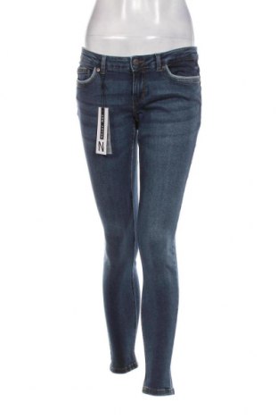 Damen Jeans Noisy May, Größe M, Farbe Blau, Preis 9,96 €