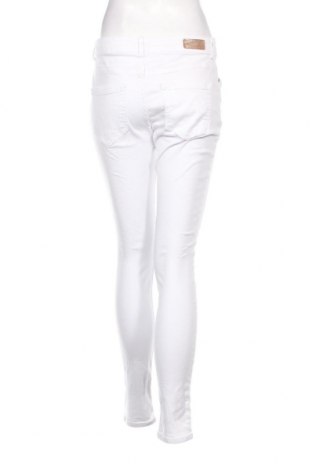 Γυναικείο Τζίν ONLY, Μέγεθος M, Χρώμα Λευκό, Τιμή 35,05 €