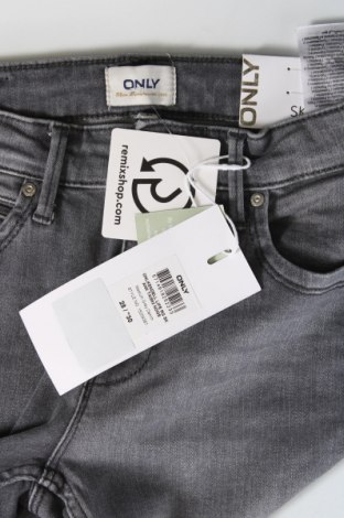 Dámske džínsy  ONLY, Veľkosť S, Farba Sivá, Cena  11,92 €