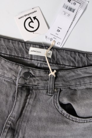 Γυναικείο Τζίν Perfect Jeans By Gina Tricot, Μέγεθος L, Χρώμα Γκρί, Τιμή 13,67 €