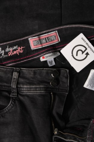 Damen Jeans Street One, Größe M, Farbe Grau, Preis 20,18 €