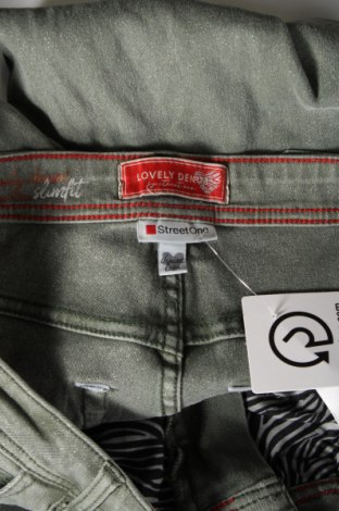 Damen Jeans Street One, Größe XXL, Farbe Grün, Preis 17,15 €