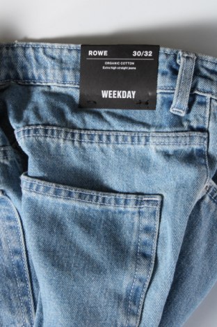 Γυναικείο Τζίν Weekday, Μέγεθος XL, Χρώμα Μπλέ, Τιμή 6,34 €