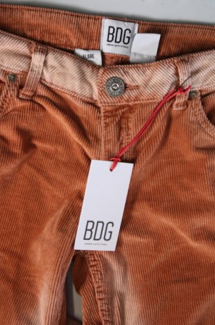 Дамски джинси Bdc, Размер M, Цвят Кафяв, Цена 14,72 лв.