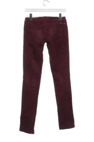Дамски джинси Bershka, Размер S, Цвят Червен, Цена 7,54 лв.