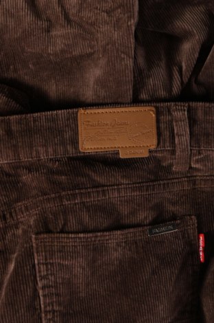 Дамски джинси Fashion Jeans, Размер XL, Цвят Кафяв, Цена 10,08 лв.
