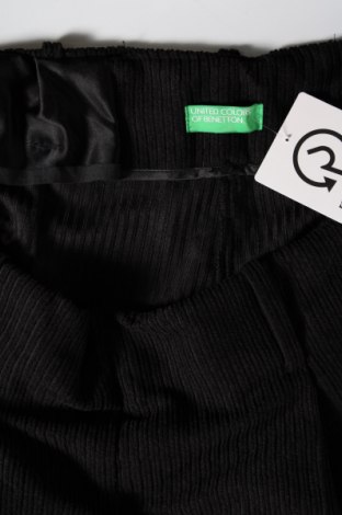 Γυναικείο κοτλέ παντελόνι United Colors Of Benetton, Μέγεθος L, Χρώμα Μαύρο, Τιμή 4,45 €
