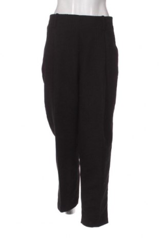 Pantaloni de velvet de femei United Colors Of Benetton, Mărime L, Culoare Negru, Preț 22,19 Lei