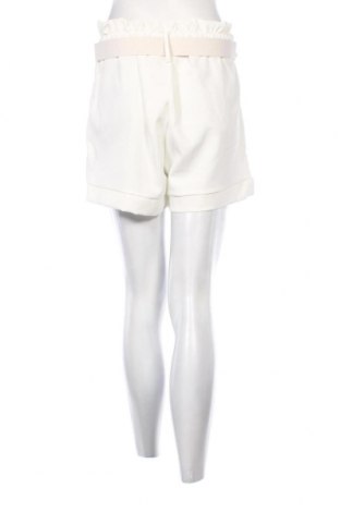 Дамски къс панталон, Размер L, Цвят Бял, Цена 19,00 лв.