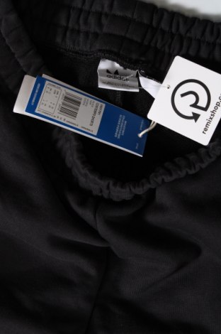 Damen Shorts Adidas Originals, Größe M, Farbe Schwarz, Preis 37,11 €