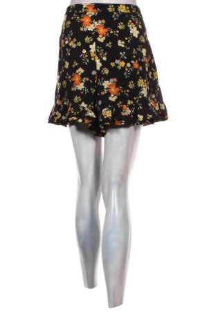 Γυναικείο κοντό παντελόνι Bik Bok, Μέγεθος L, Χρώμα Πολύχρωμο, Τιμή 6,35 €