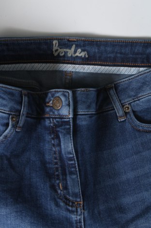 Дамски къс панталон Boden, Размер M, Цвят Син, Цена 12,80 лв.