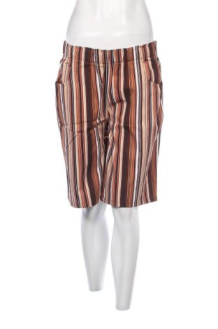 Γυναικείο κοντό παντελόνι Charmant, Μέγεθος XL, Χρώμα Καφέ, Τιμή 16,00 €
