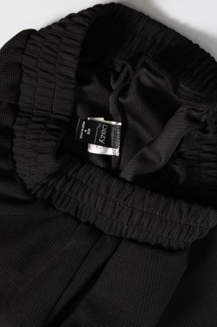 Дамски къс панталон DAZY, Размер M, Цвят Черен, Цена 6,65 лв.