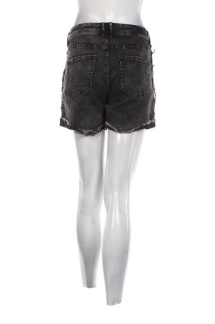 Pantaloni scurți de femei Eksept, Mărime L, Culoare Gri, Preț 78,95 Lei