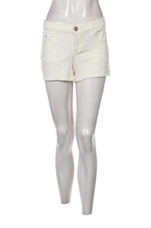 Damen Shorts Esmara, Größe XL, Farbe Ecru, Preis 7,55 €