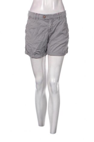 Pantaloni scurți de femei Esprit, Mărime M, Culoare Gri, Preț 21,32 Lei