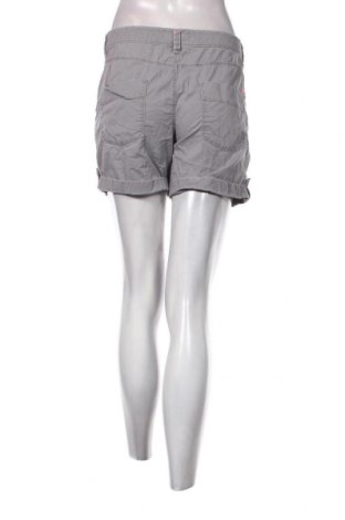 Pantaloni scurți de femei Esprit, Mărime M, Culoare Gri, Preț 17,37 Lei