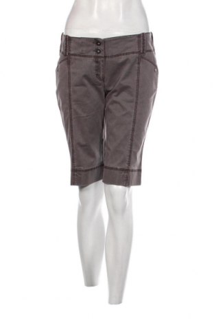Γυναικείο κοντό παντελόνι Firetrap, Μέγεθος M, Χρώμα Γκρί, Τιμή 8,46 €