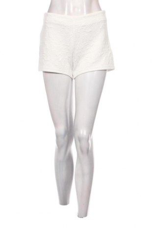 Γυναικείο κοντό παντελόνι Forever 21, Μέγεθος S, Χρώμα Λευκό, Τιμή 3,25 €