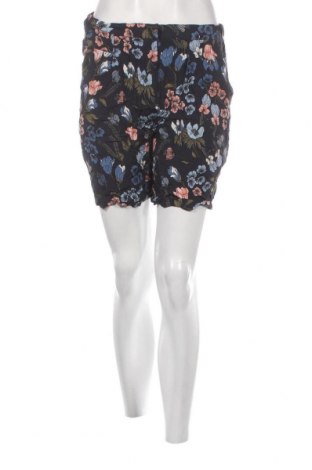 Damen Shorts Free Quent, Größe M, Farbe Mehrfarbig, Preis 6,68 €