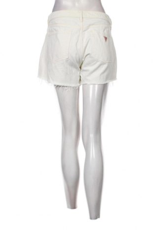 Дамски къс панталон Guess, Размер M, Цвят Екрю, Цена 49,00 лв.