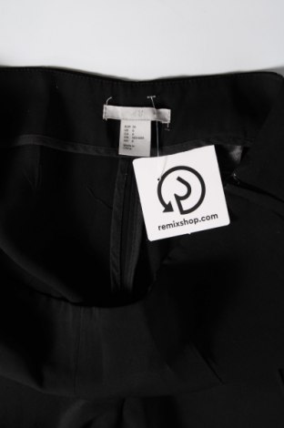 Pantaloni scurți de femei H&M, Mărime M, Culoare Negru, Preț 20,36 Lei
