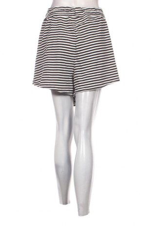 Γυναικείο κοντό παντελόνι H&M, Μέγεθος 4XL, Χρώμα Πολύχρωμο, Τιμή 11,75 €