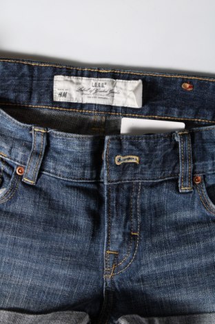 Pantaloni scurți de femei H&M L.O.G.G., Mărime L, Culoare Albastru, Preț 25,00 Lei