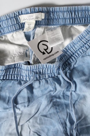 Дамски къс панталон H&M L.O.G.G., Размер S, Цвят Син, Цена 19,00 лв.