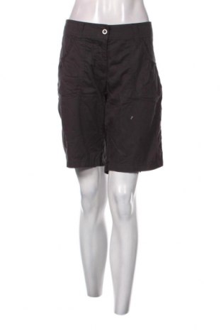 Дамски къс панталон Kangaroos, Размер L, Цвят Черен, Цена 24,00 лв.