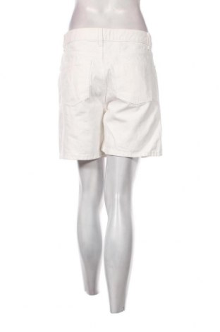 Дамски къс панталон Mango, Размер M, Цвят Бял, Цена 15,00 лв.