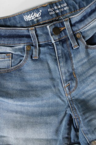 Дамски къс панталон Mossimo, Размер XS, Цвят Син, Цена 7,90 лв.