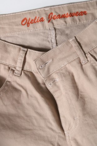Дамски къс панталон Ofelia, Размер M, Цвят Бежов, Цена 7,22 лв.