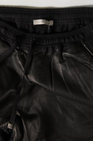 Дамски къс панталон Pinko, Размер S, Цвят Многоцветен, Цена 107,92 лв.