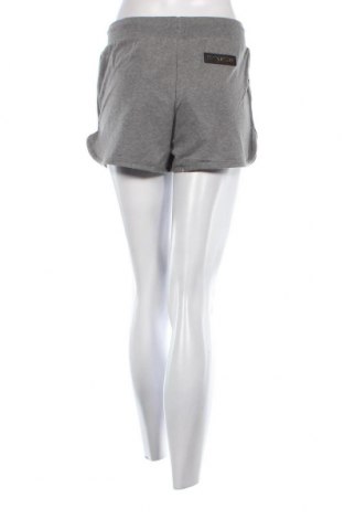 Дамски къс панталон Plein Sport, Размер M, Цвят Сив, Цена 108,54 лв.