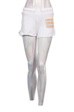 Γυναικείο κοντό παντελόνι Plein Sport, Μέγεθος S, Χρώμα Λευκό, Τιμή 60,13 €
