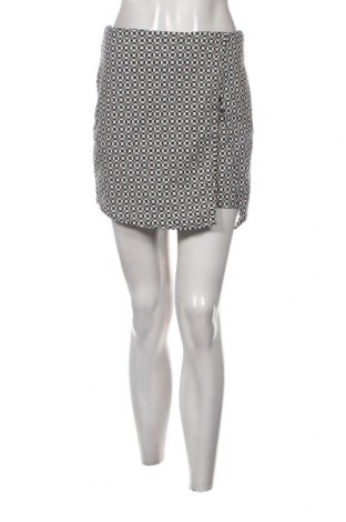Γυναικείο κοντό παντελόνι Primark, Μέγεθος M, Χρώμα Πολύχρωμο, Τιμή 3,53 €